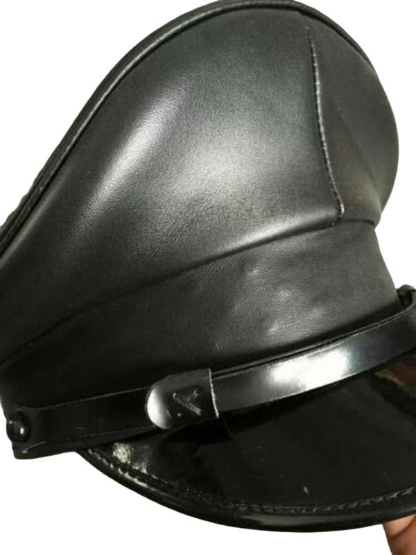 Bikercap aus Leder mit niedriger Krempe